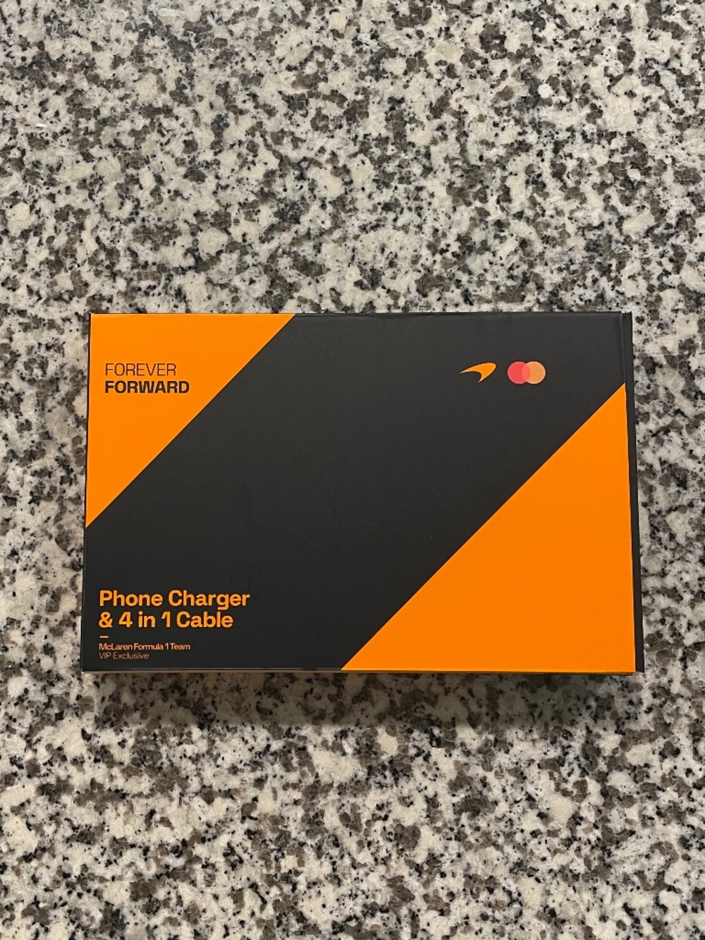 McLaren Mastercard F1 Team 4 in 1 cable phone charger